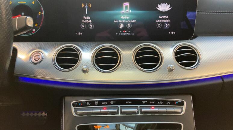 Mercedes-Benz - E 400 d 4MATIC T-Modell Mercedes-Benz - E 400 d 4MATIC T-Modell