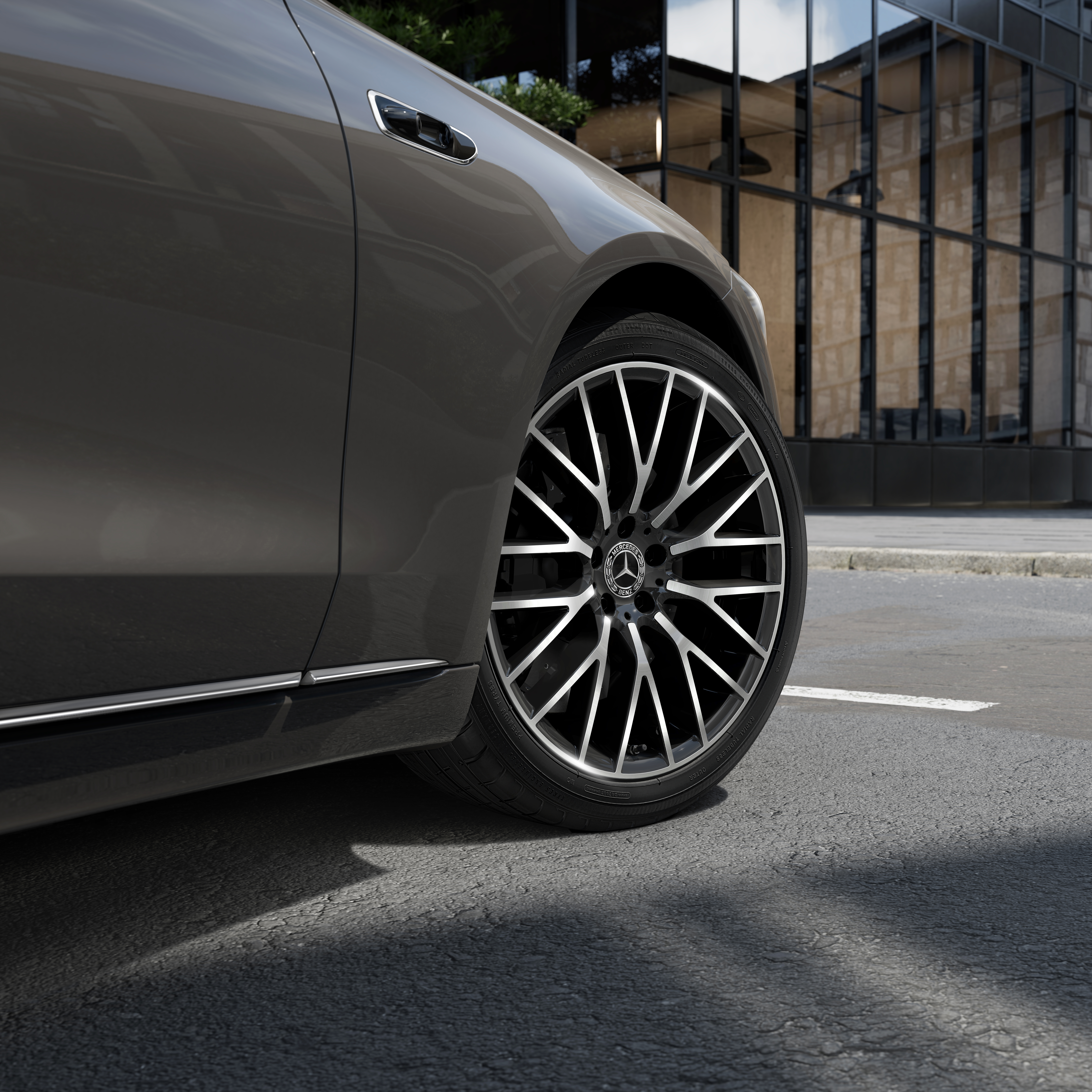 12956122 C.P.BH.V223 Fl+W223 Fl PAD ICE Prodstillunreal EXT W223 03 Wheels E Active 1 1 Plate DE RGB Original