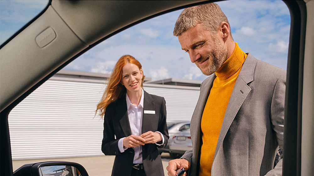 Business Bild 1 Mit Geschaeftskunden
