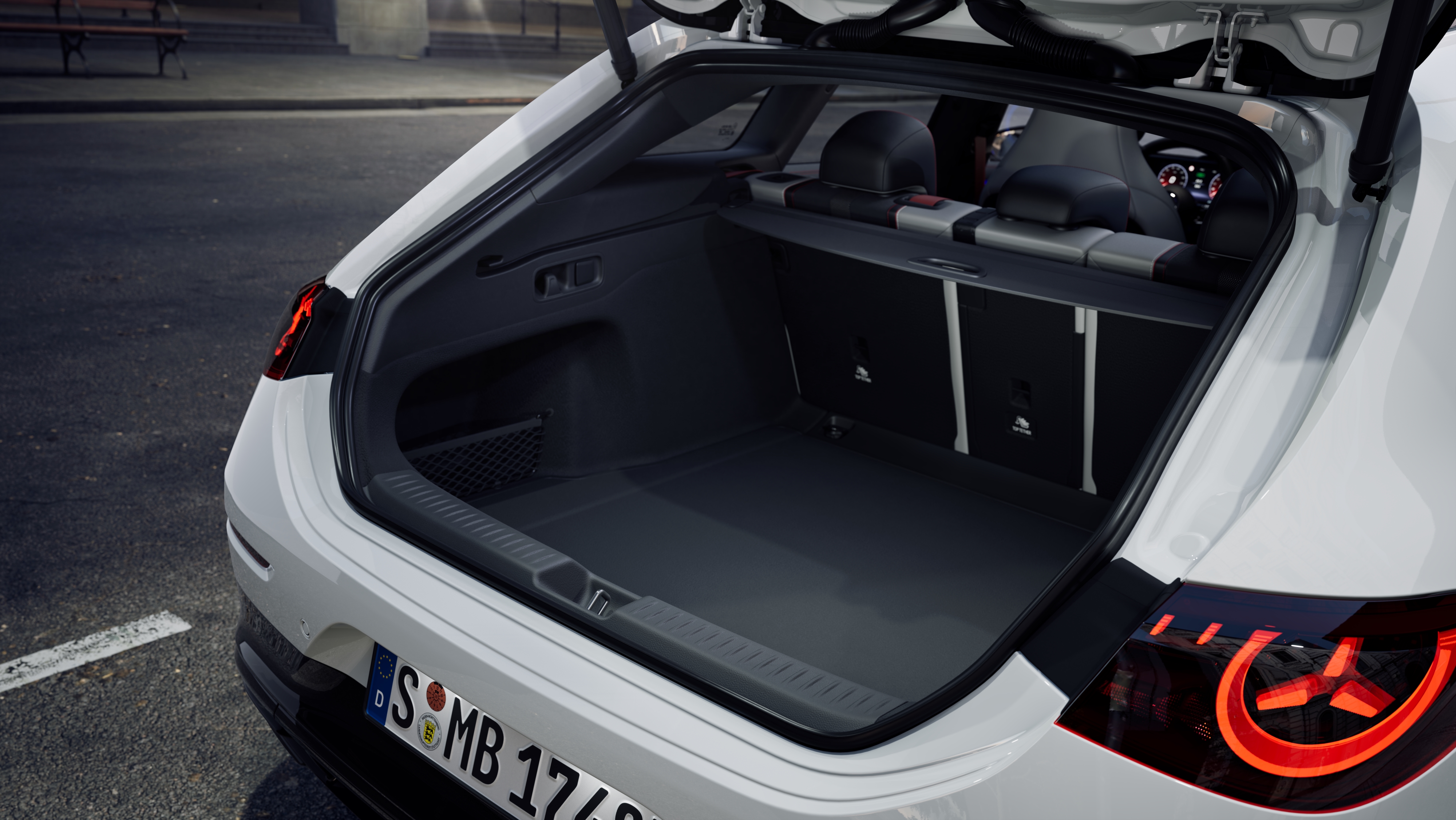 CLA Shooting Brake Mit EQ Technologie (5)