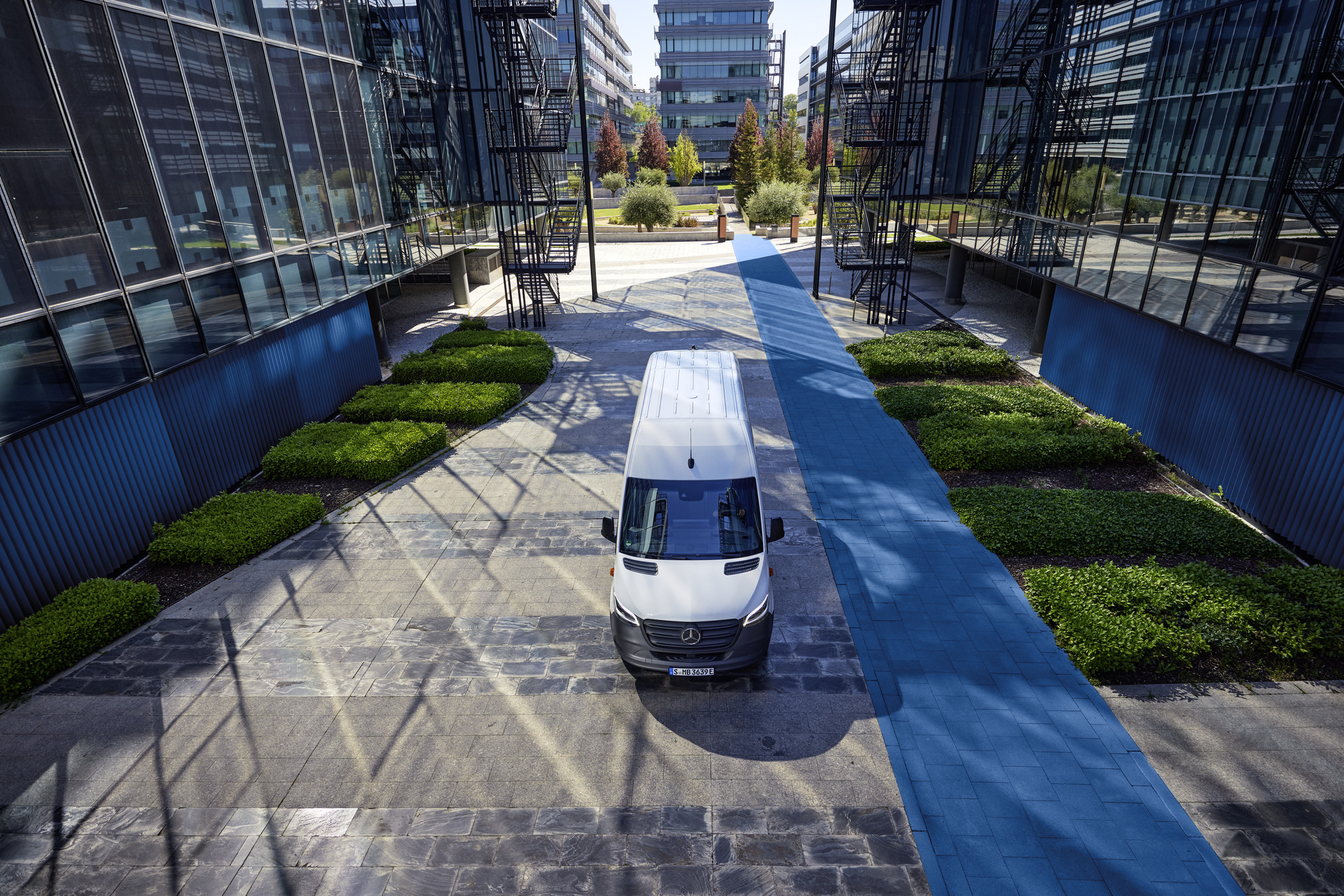 Esprinter Sideshot 14 Panelvan Topshot EU Ecirgb Conversion1