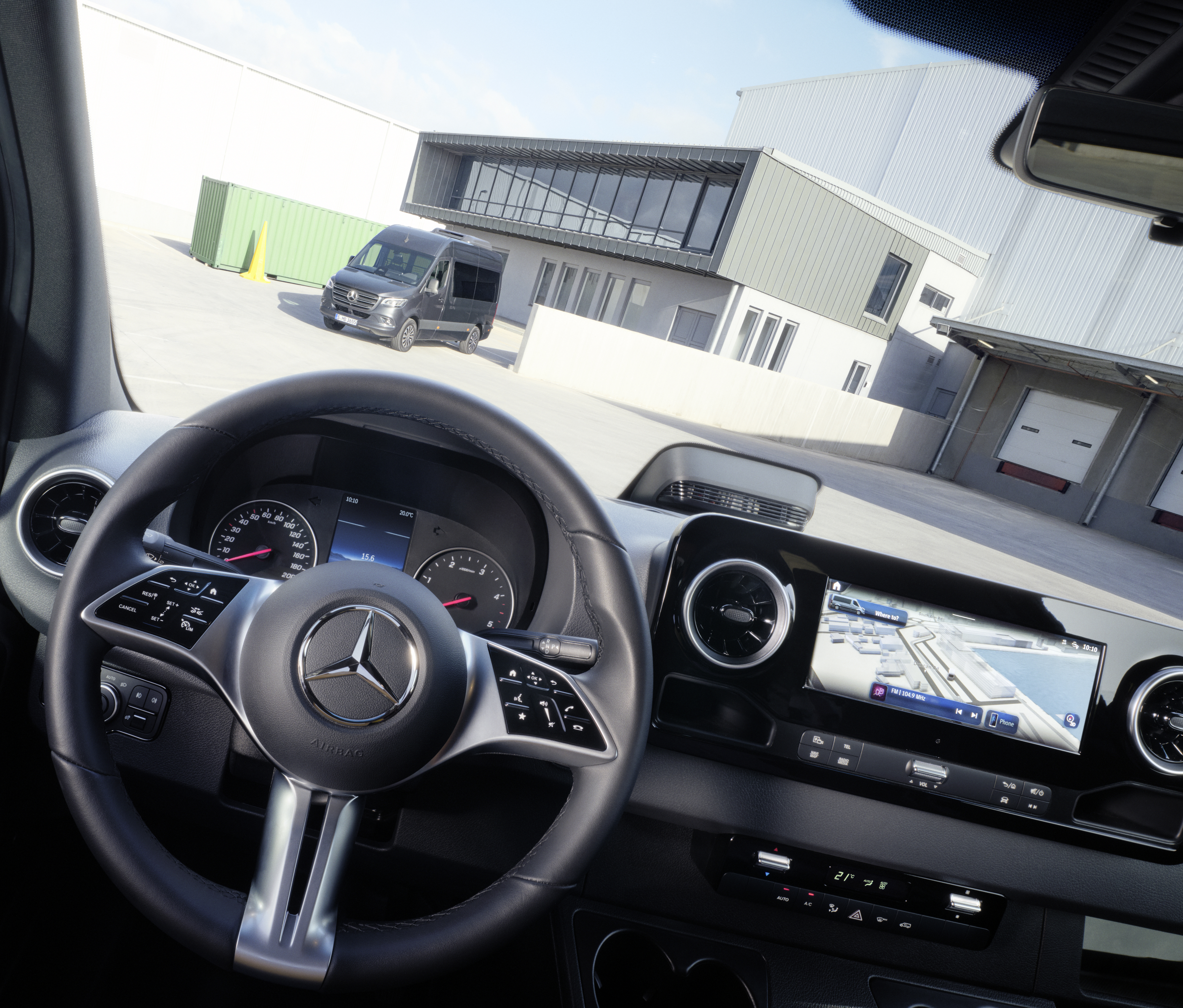 9678640 Sprinter 2024 M8.03 Sideshot Interior Ecirgb