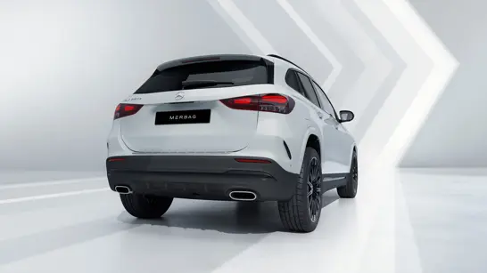 Mercedes-Benz GLA Polarweiß mit Nightpaket Heckansicht - Merbag Mercedes-Benz GLA Polarweiß mit Nightpaket Heckansicht - Merbag
