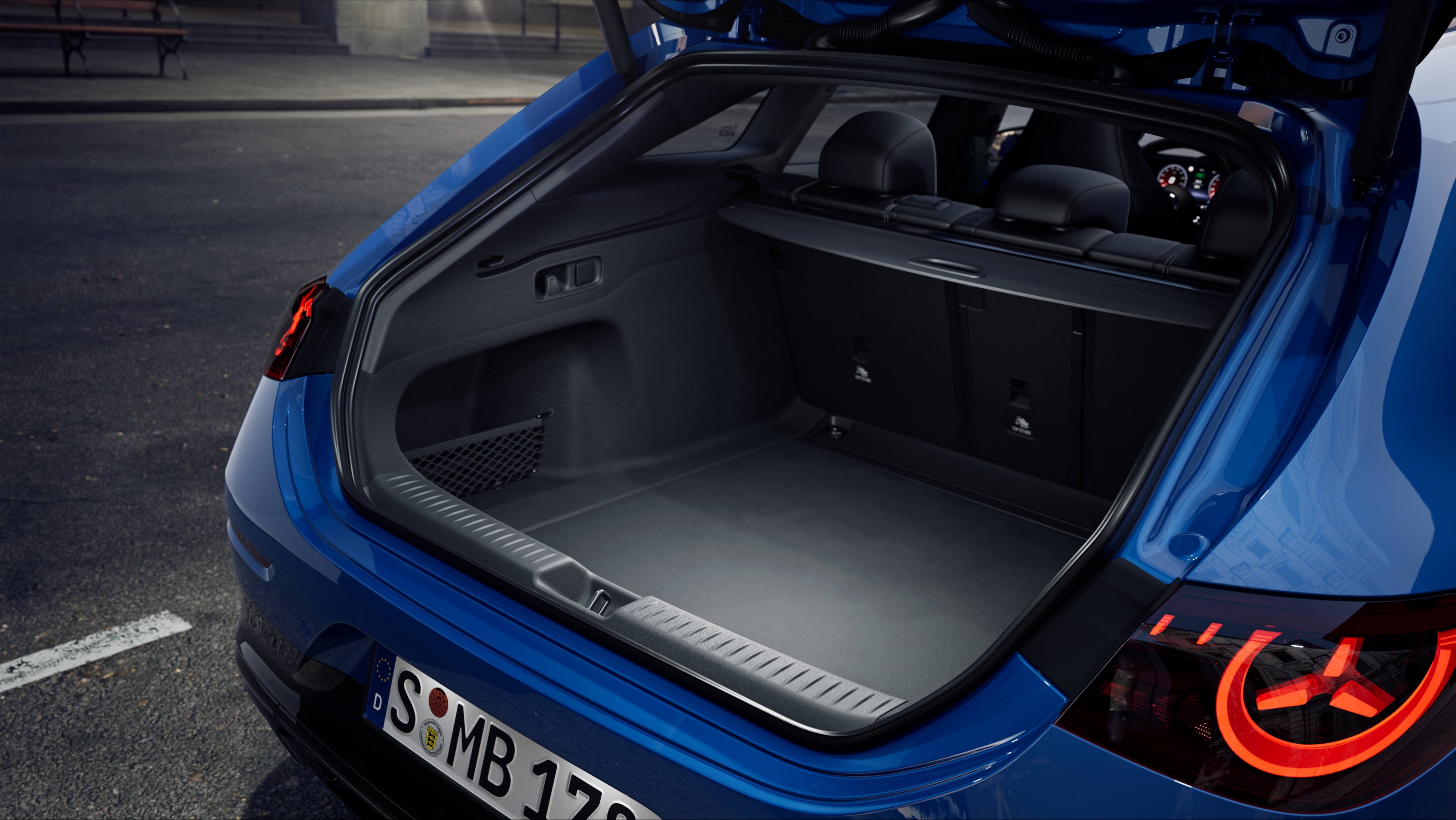 CLA Shooting Brake Verbrenner (4)